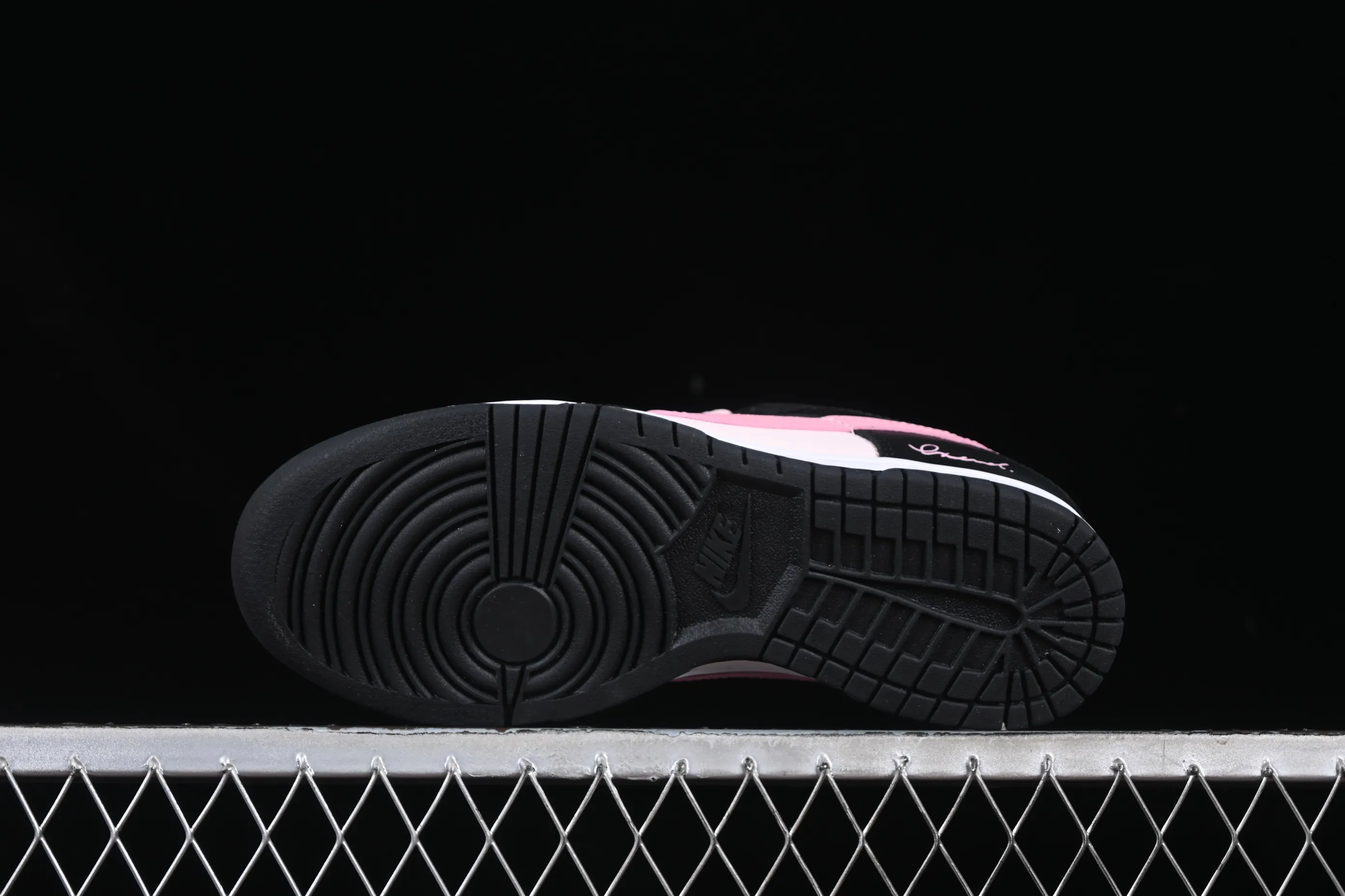 All categories Nk SB Dunk series Nk SB Dunk Low low-top sneakers Nk SB Dunk Low blackberry pink low-top casual sneakers CW1590-100